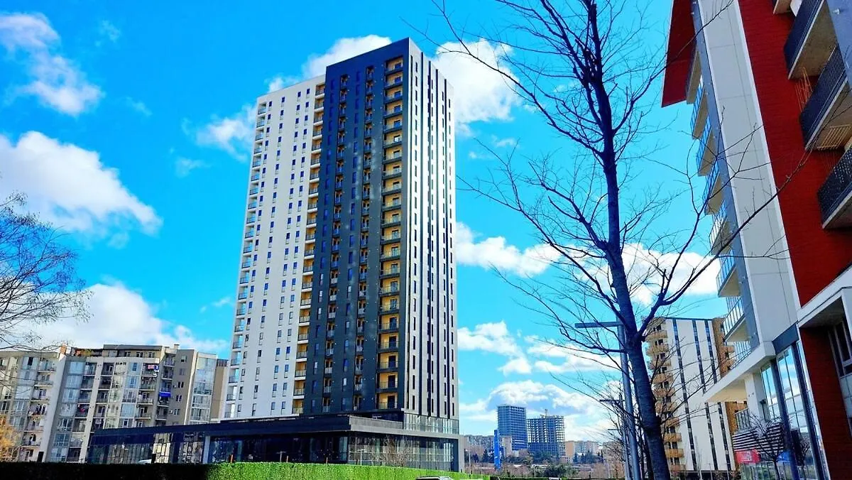 Modern Big Studio With River View, M2 Saburtalo Tiflis Georgia